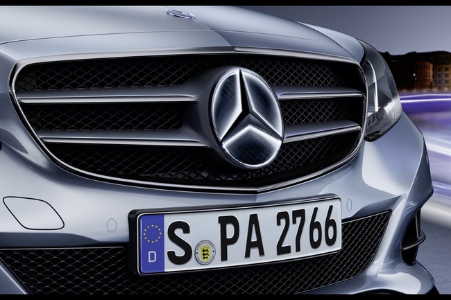 Logo phát sáng sẽ có trên Mercedes-Benz E-Class 7